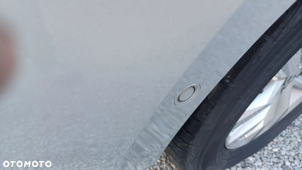 Volkswagen Passat - 14