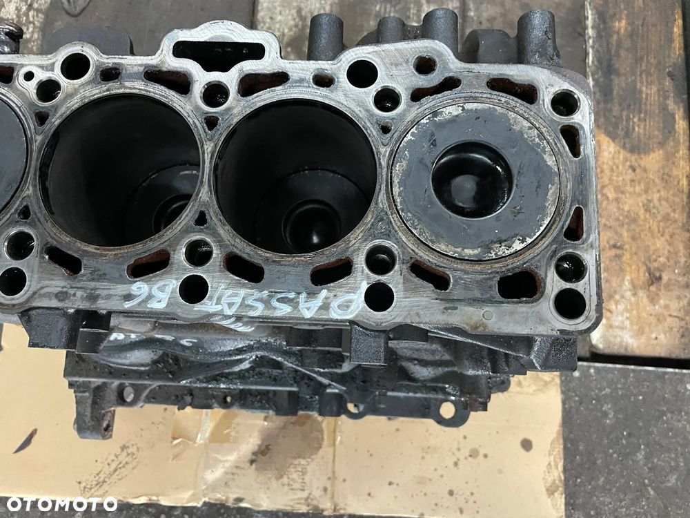 DÓŁ BLOK SILNIKA TŁOKI WAŁ VW PASSAT B6 2.0 TDI 170KM BMR 03G121AC - 2