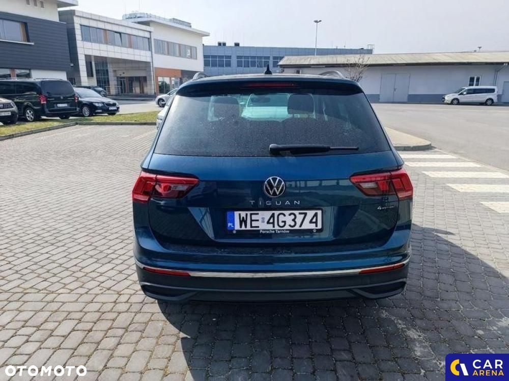 Volkswagen Tiguan - 10