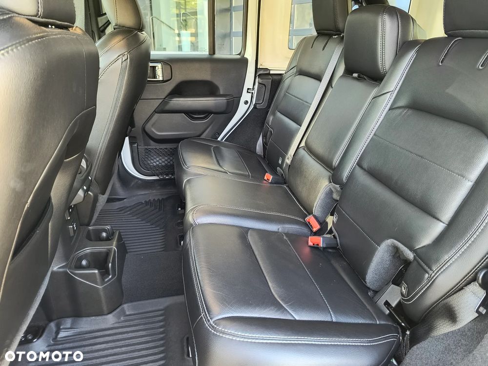 Jeep Wrangler - 9