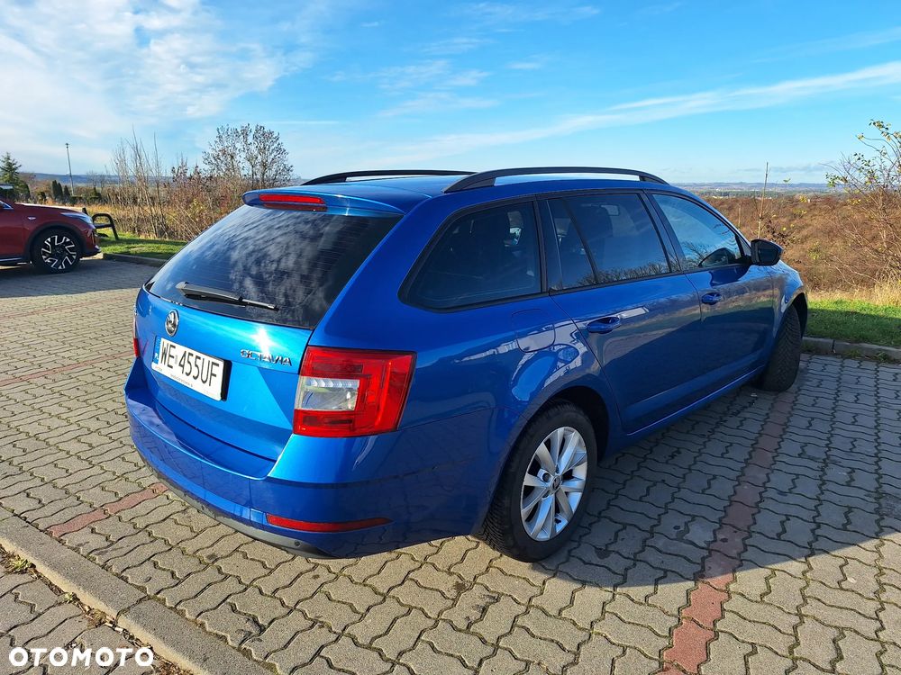 Skoda Octavia 1.6 TDI SCR Ambition DSG - 5