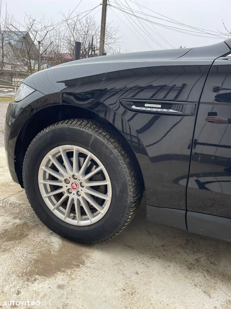 Jaguar F-Pace 20d R-Sport - 19