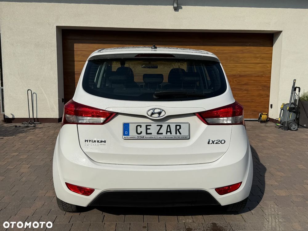 Hyundai ix20 - 23