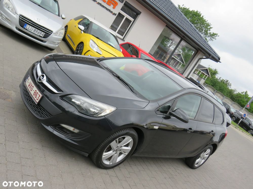 Opel Astra 1.7 CDTI DPF ecoFLEX TourerStart/Stop 105g Sport - 4