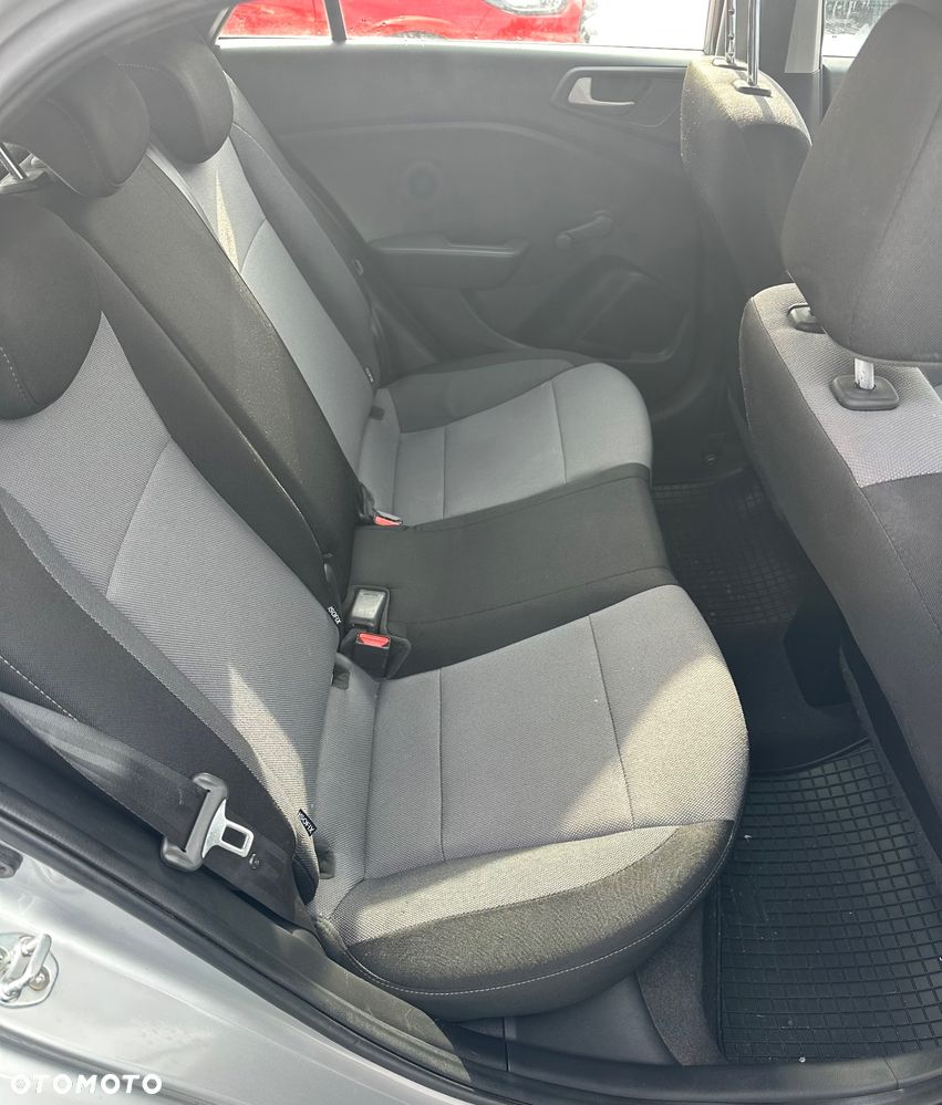 Hyundai i20 1.2 Comfort - 13