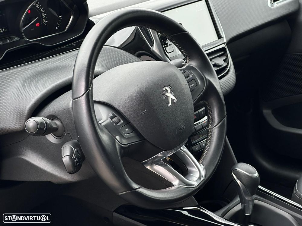 Peugeot 2008 PureTech 110 GPF Stop&Start EAT6 Allure - 20