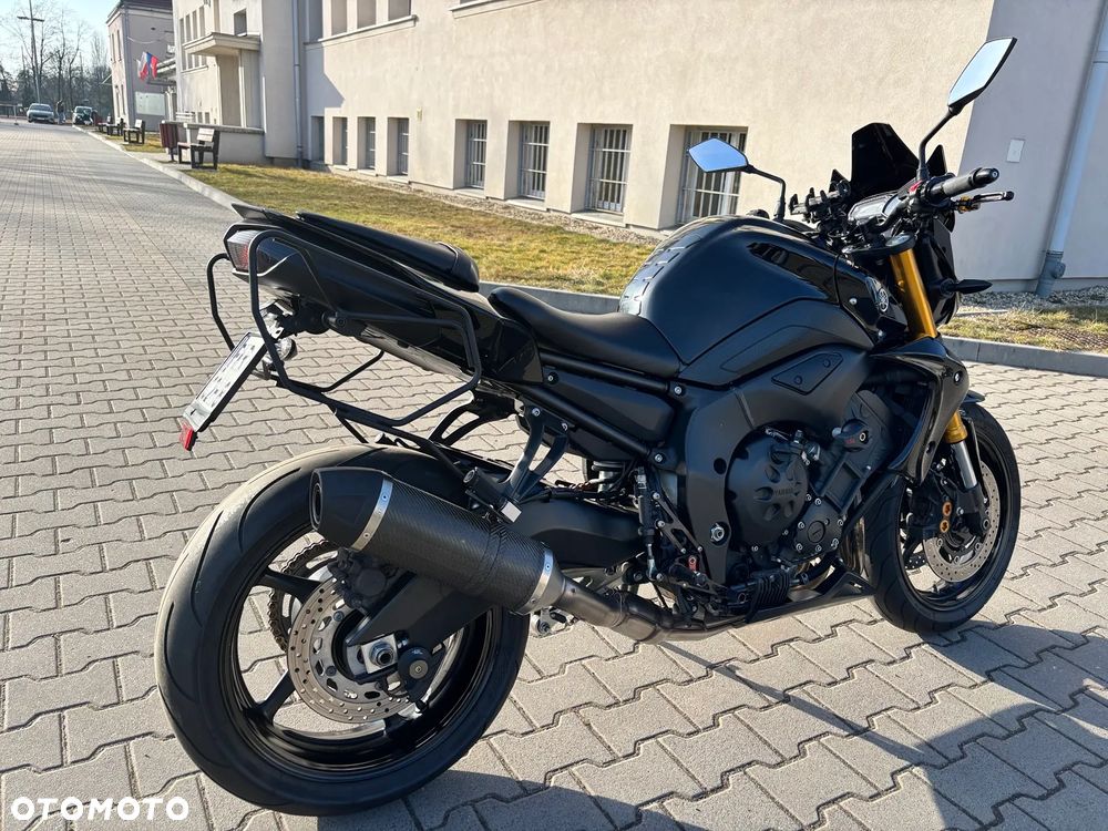 Yamaha FZ8 - 5