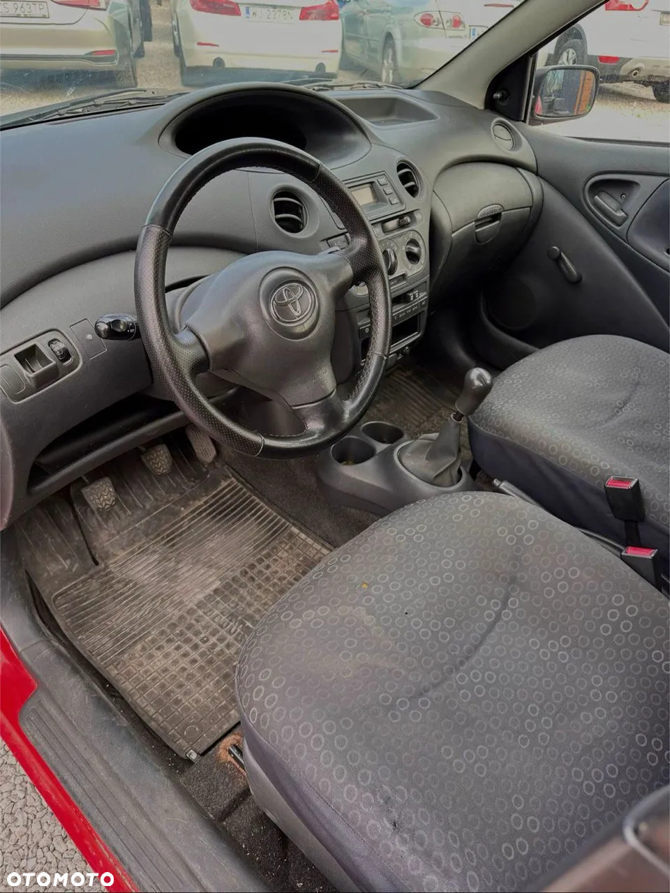Toyota Yaris - 10