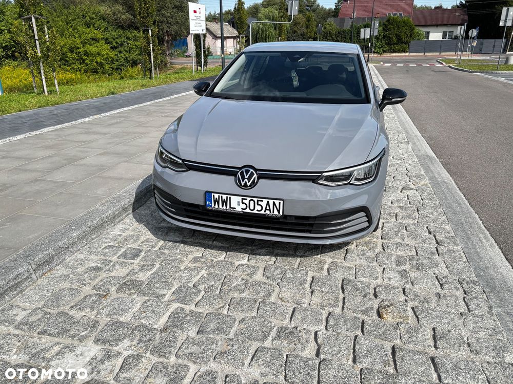 Volkswagen Golf 1.0 eTSI Life DSG - 2