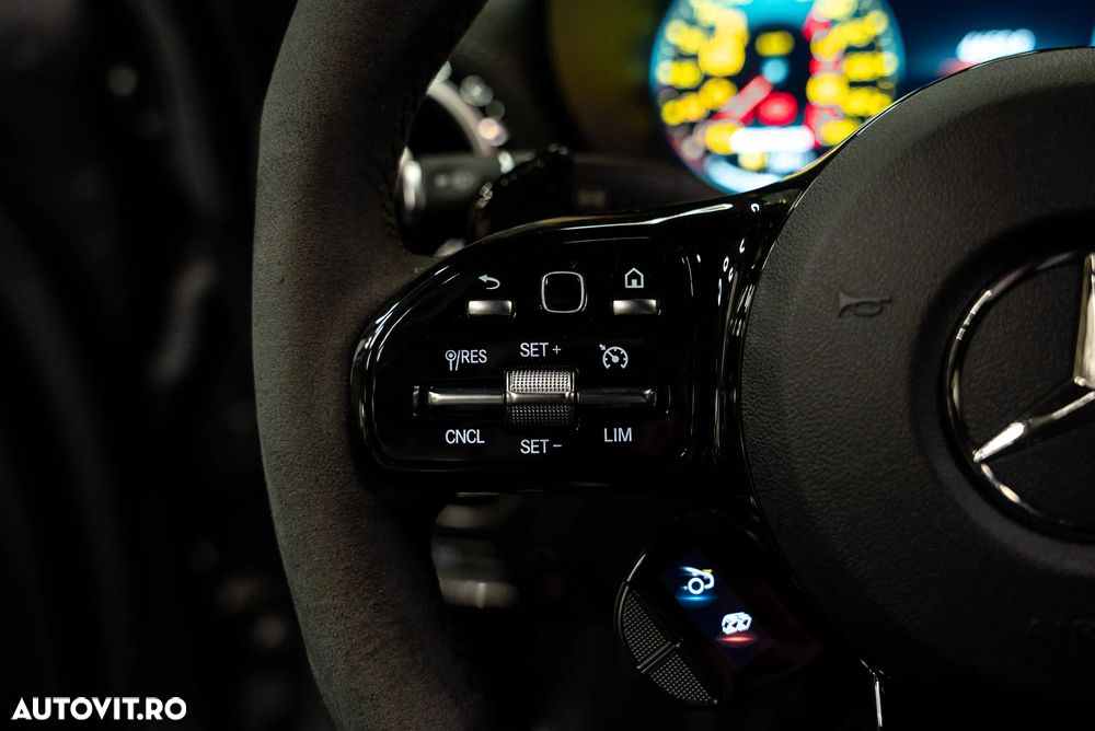 Mercedes-Benz AMG GT - 22