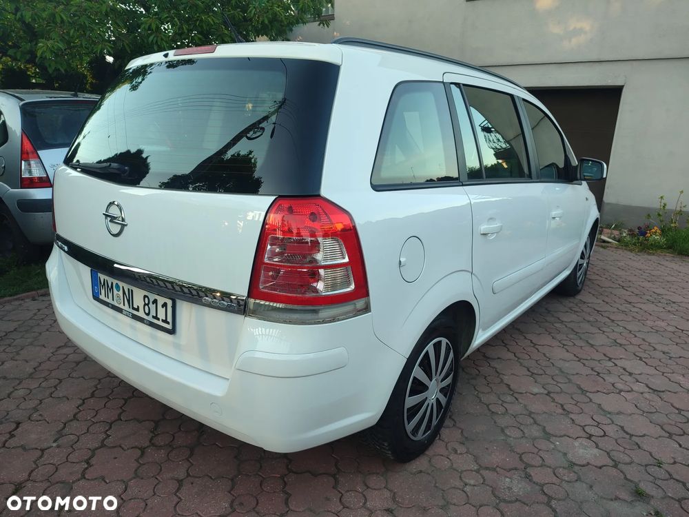 Opel Zafira 1.6 Cosmo - 9