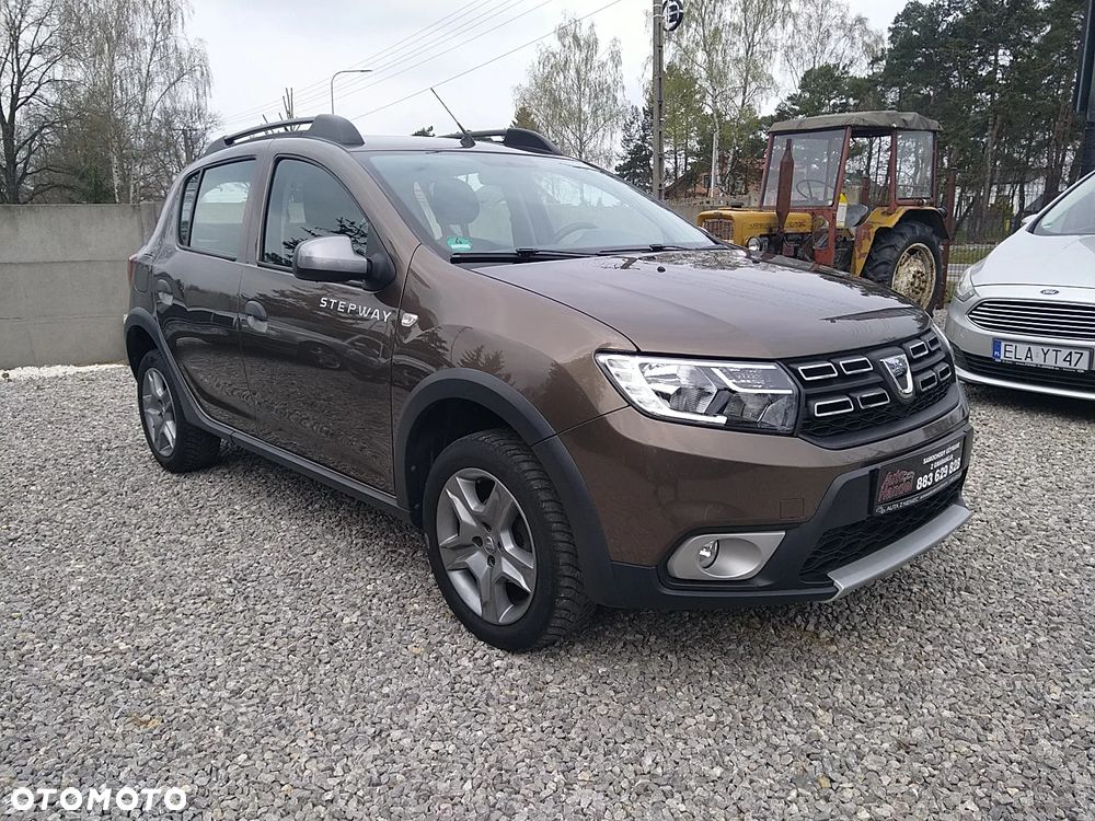 Dacia Sandero Stepway TCe 90 (S&S) Celebration - 9