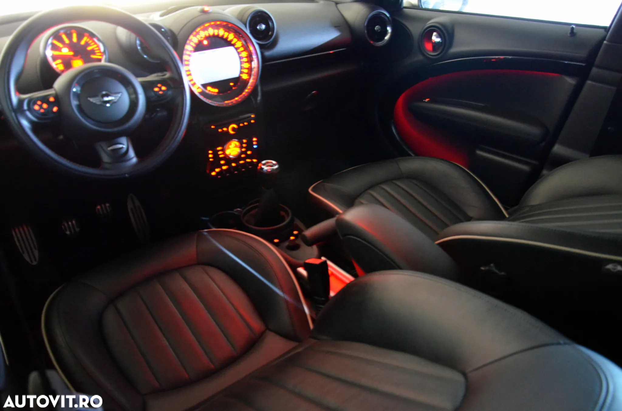 Mini Countryman Cooper SD ALL4 - 18