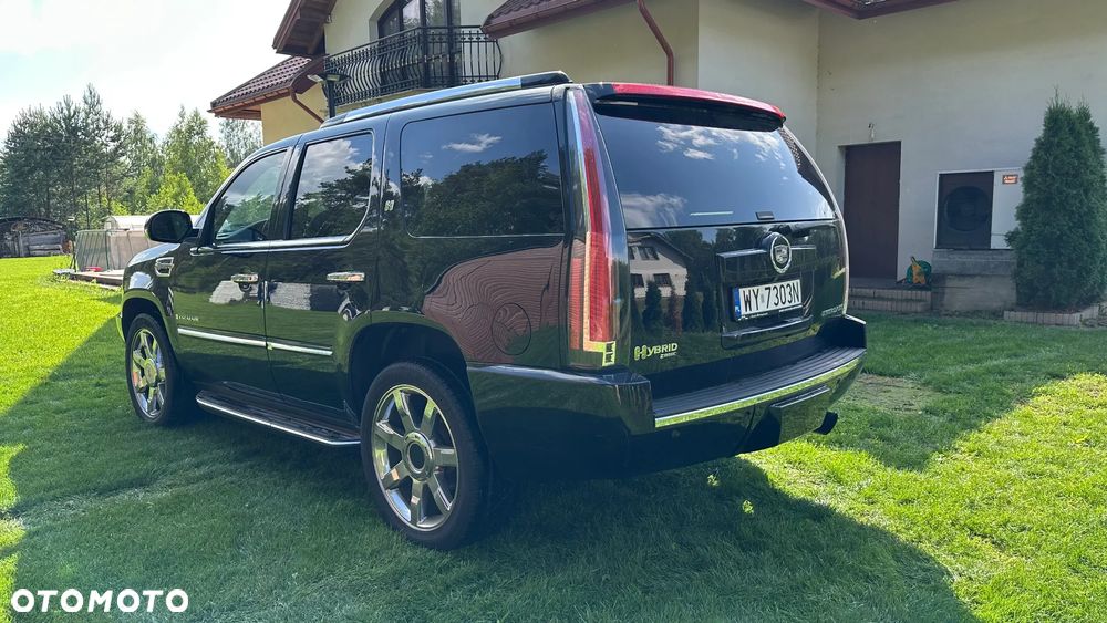Cadillac Escalade 6.0 V8 Platinum - 3