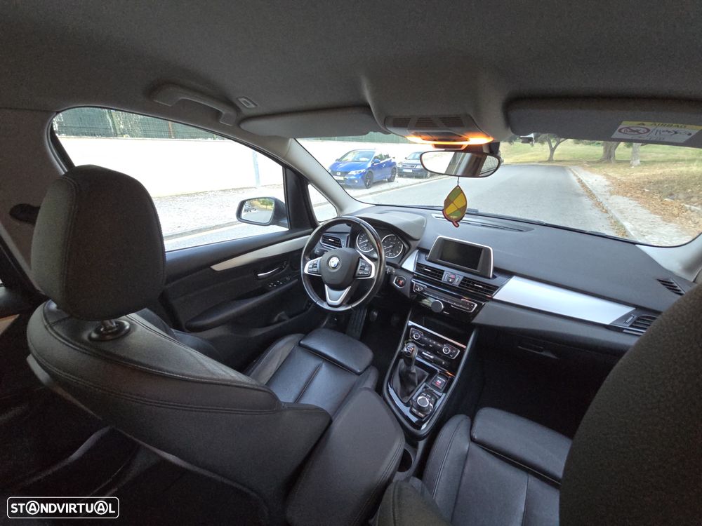BMW 216 Gran Tourer d 7L Line Sport - 26