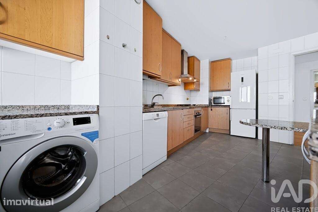 Apartamento T3 em Campolide de 143,00 m2 - Grande imagem: 3/10