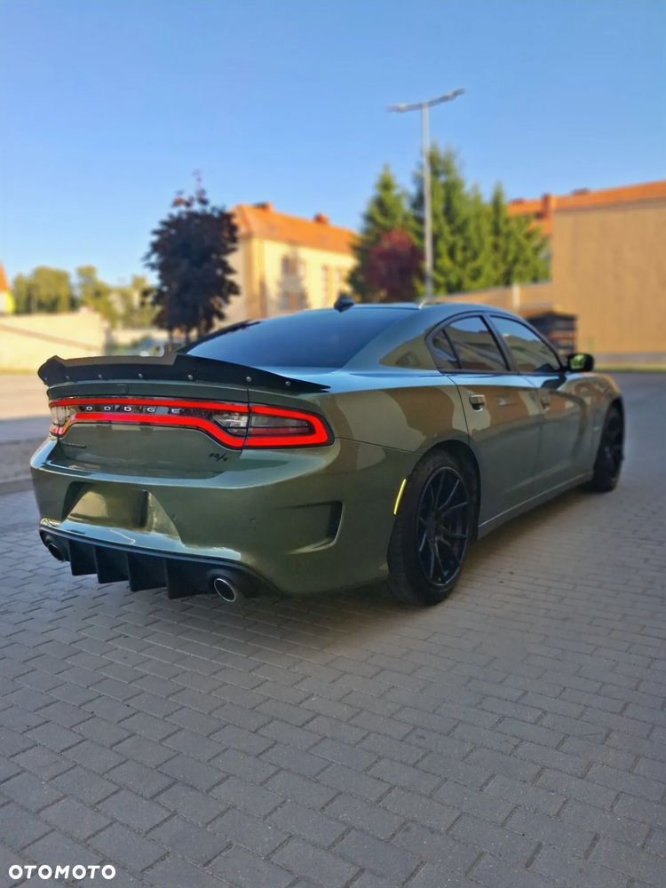 Dodge Charger 5.7 R/T - 10