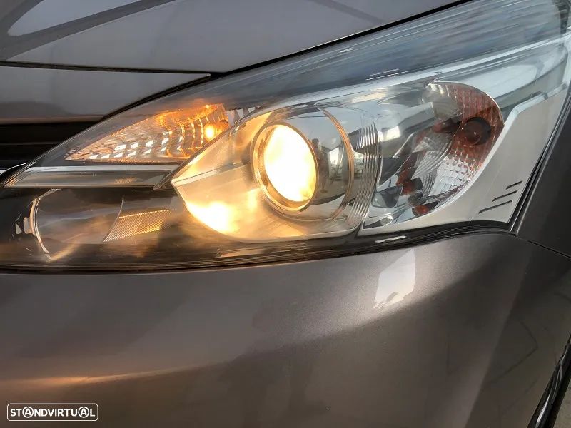 Toyota Corolla Verso - 7