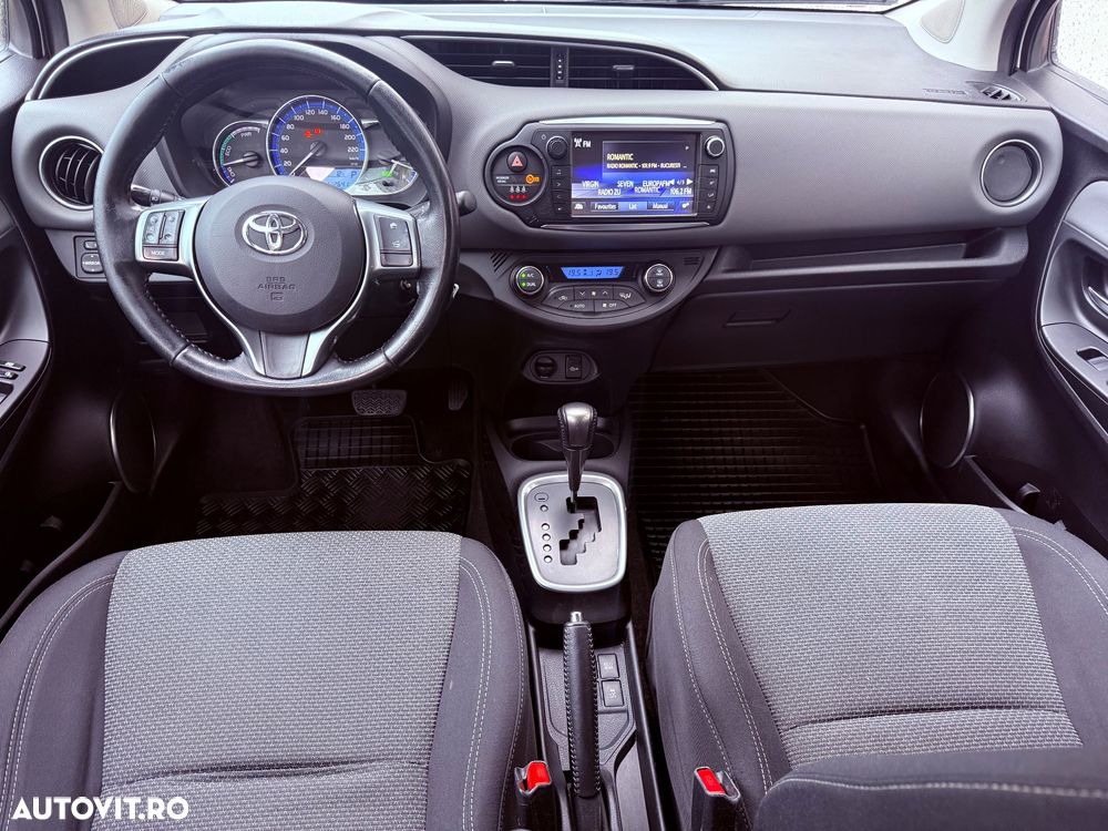 Toyota Yaris - 5