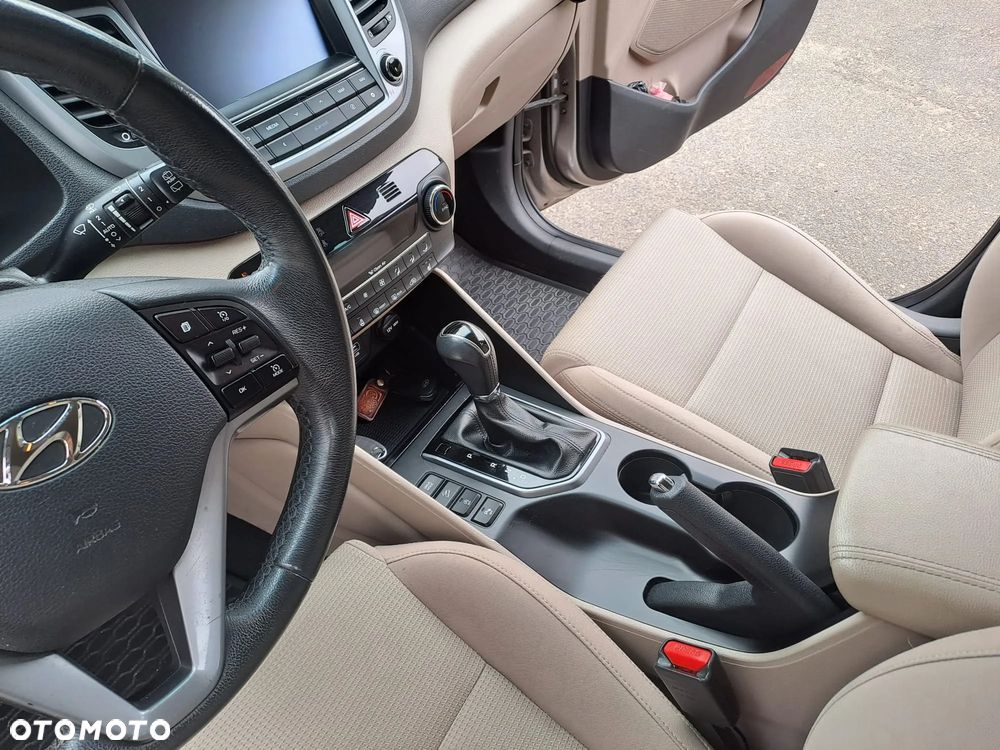 Hyundai Tucson - 8