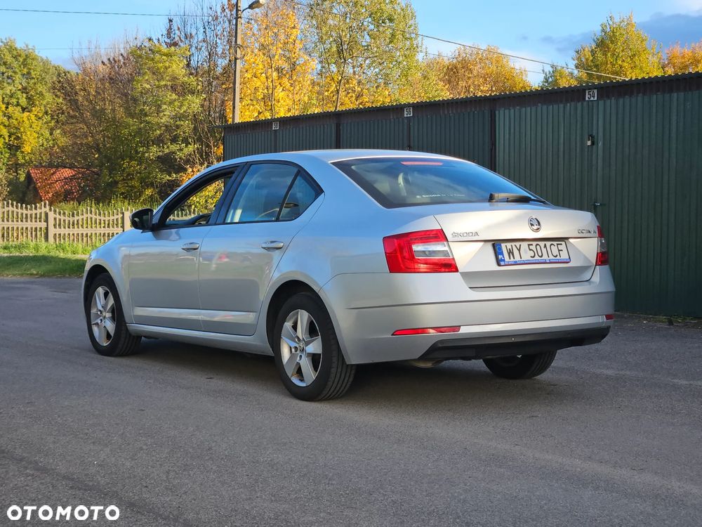 Skoda Octavia 2.0 TDI Edition - 6