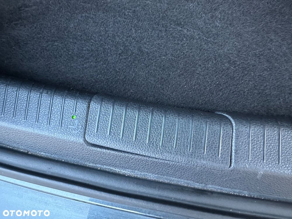 Volkswagen Golf - 17