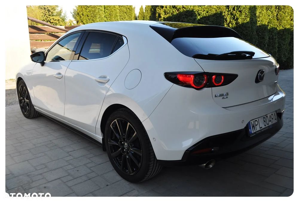 Mazda 3 2.0 mHEV AWD Hikari - 16