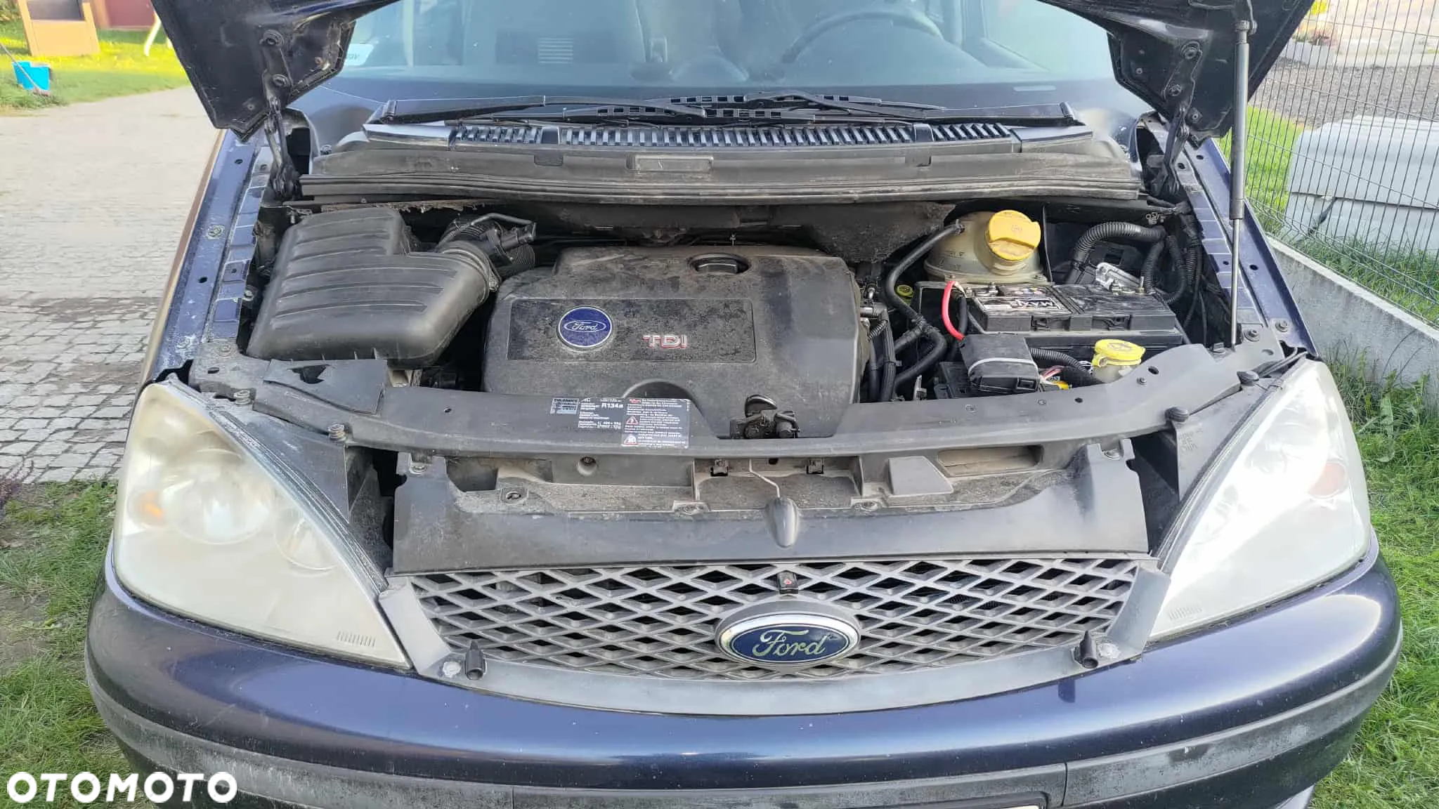 Ford Galaxy - 8