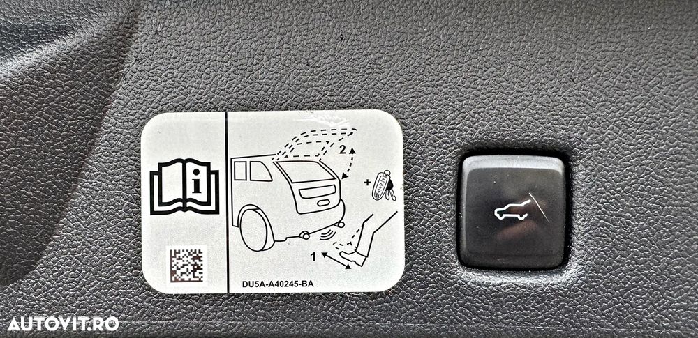 Ford Kuga 2.0 EcoBlue 4x4 Aut. TITANIUM - 25