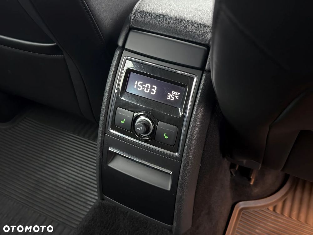 Skoda Superb 2.0 TDI Green tec 4x4 DSG Ambition - 12