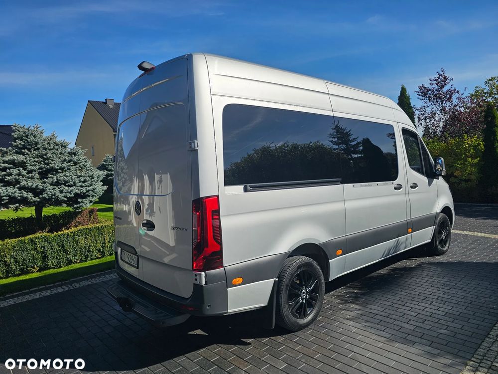 Mercedes-Benz Sprinter - 12