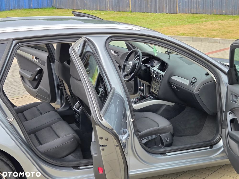 Audi A4 Avant 2.0 TDI DPF Ambiente - 20