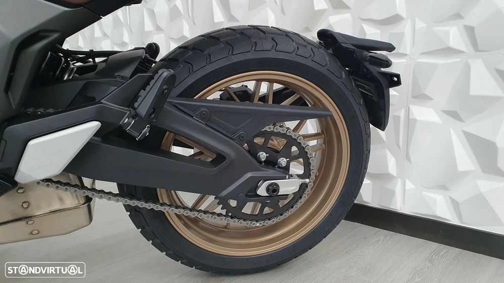 CF Moto 700CL-X Heritage - 17