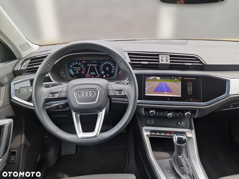 Audi Q3 Sportback - 14