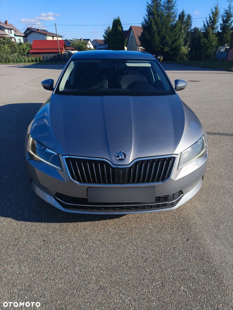 Skoda Superb 2.0 TDI Ambition DSG - 1