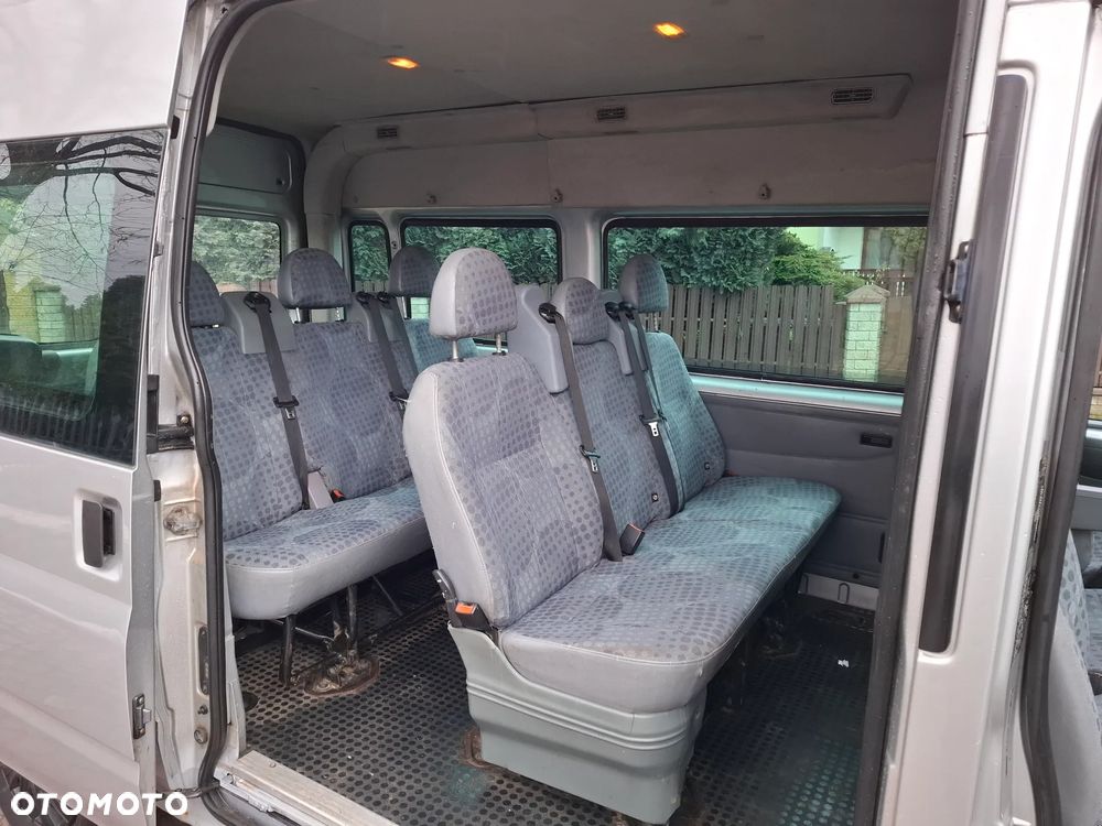 Ford Transit - 12