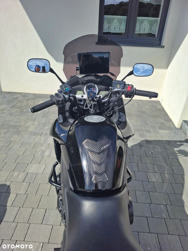 Honda CBF - 24