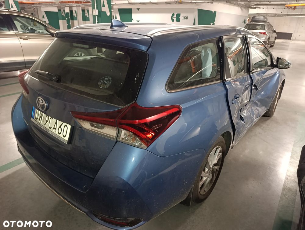 Toyota Auris 1.6 Comfort - 3