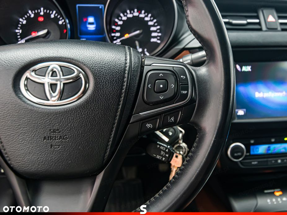 Toyota Avensis 1.8 Premium - 13