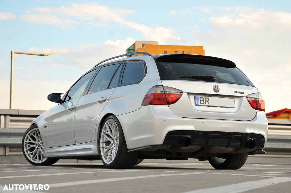 BMW Seria 3 335i Aut. - 9