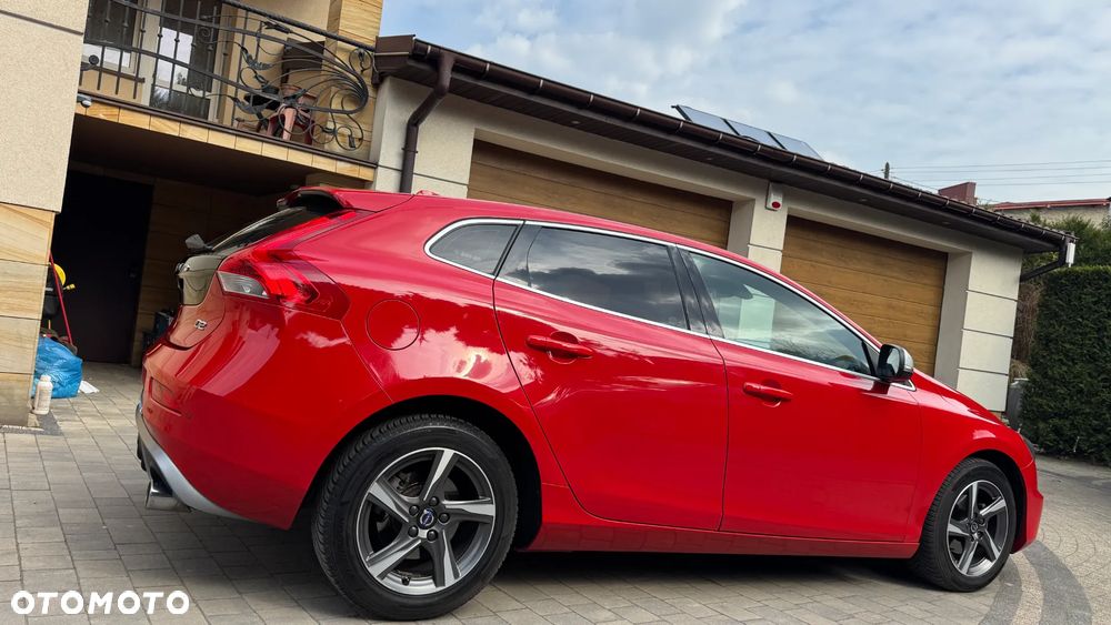 Volvo V40 D2 Drive-E R-Design Momentum - 11