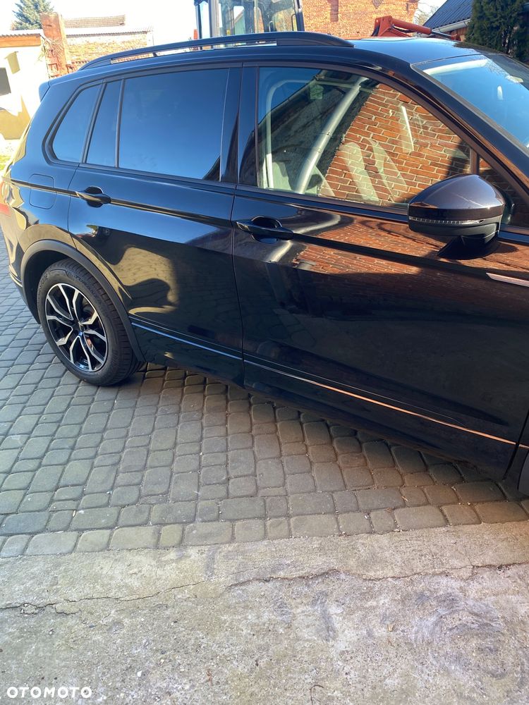 Volkswagen Tiguan 2.0 TDI SCR R-Line - 12