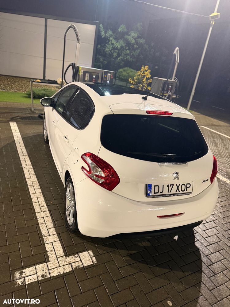 Peugeot 208 82 PureTech Style - 2