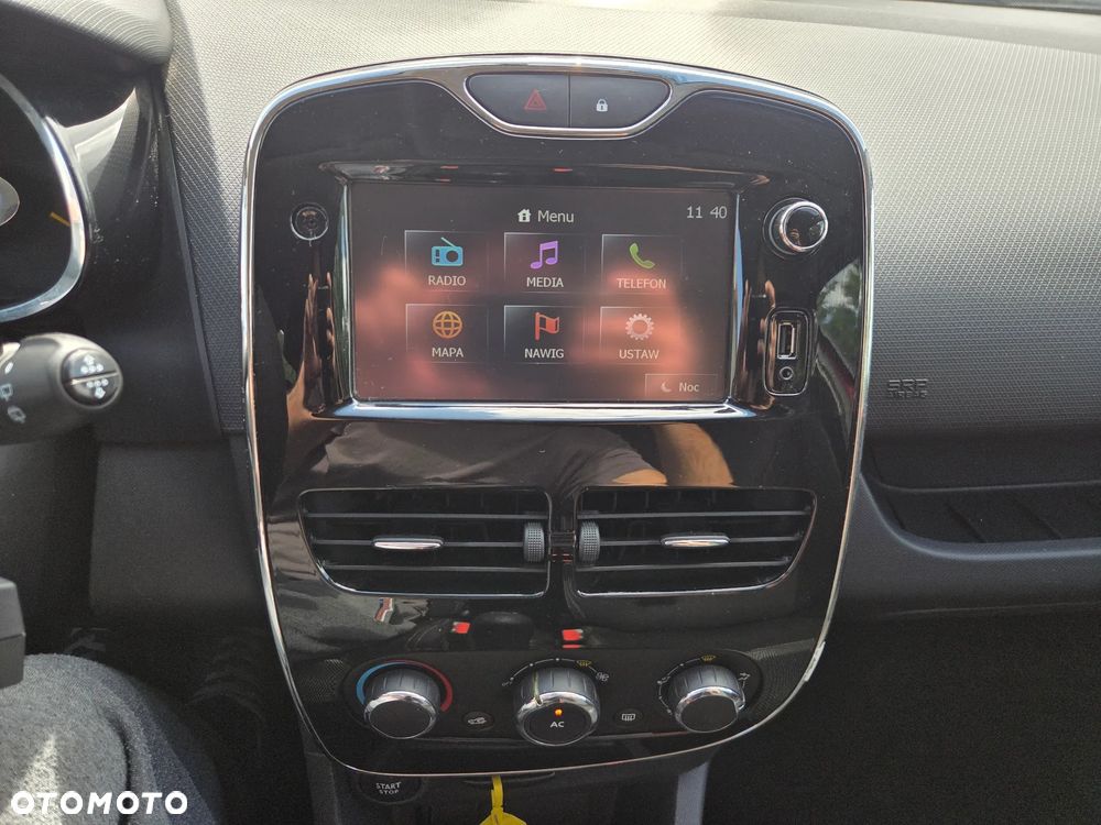 Renault Clio - 18
