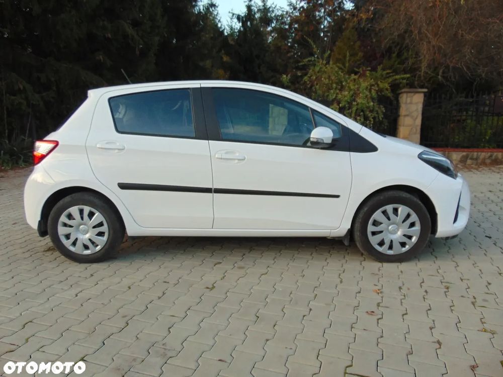 Toyota Yaris 1.5 Premium - 8
