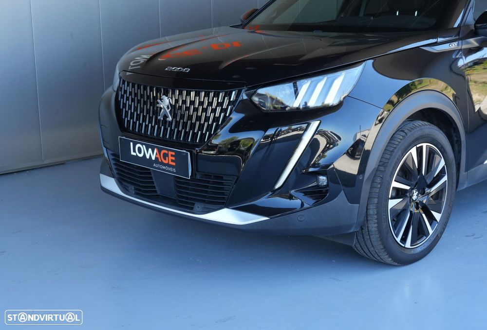 Peugeot 2008 PureTech 130 EAT8 GT Pack - 35