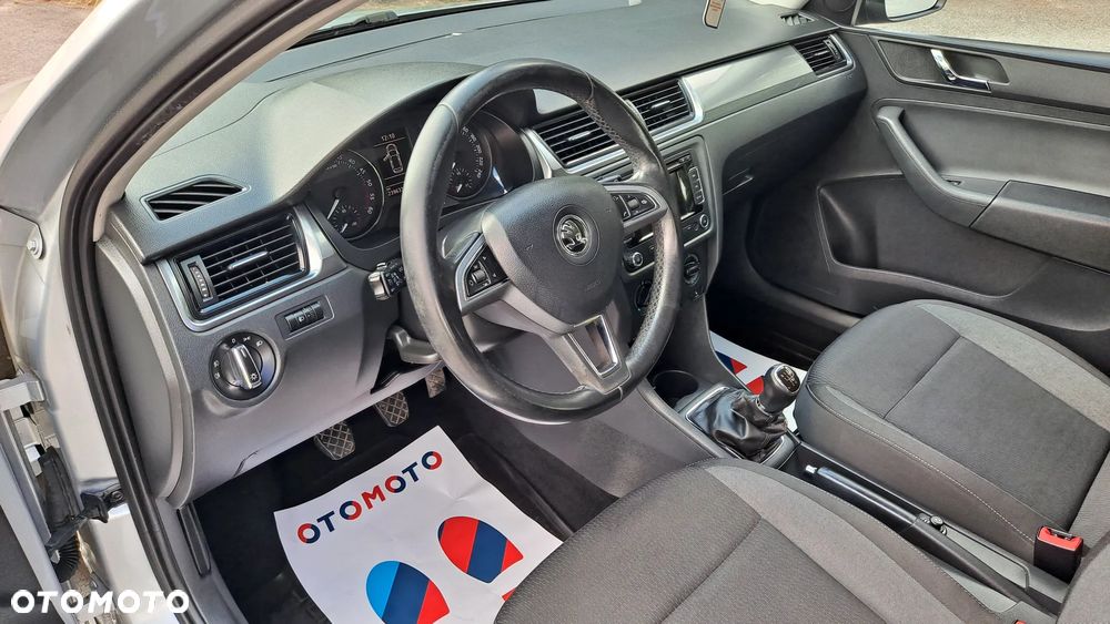 Skoda RAPID 1.6 TDI Edition - 17