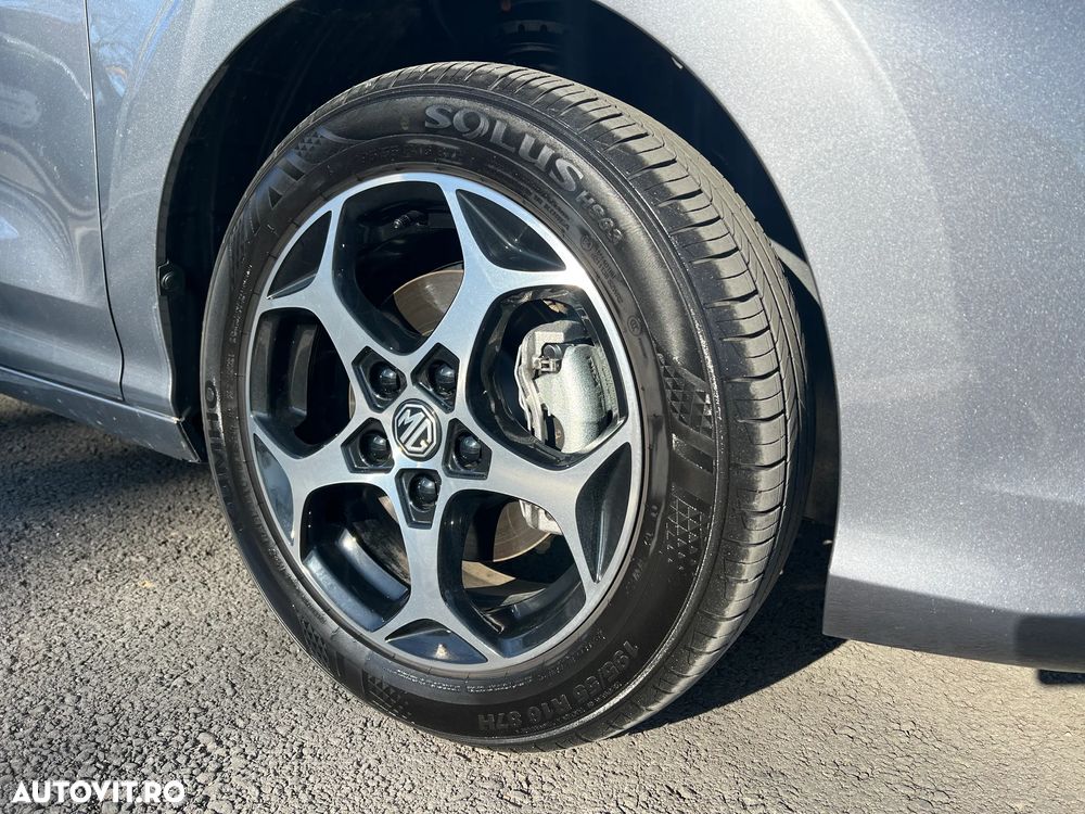 MG MG3 1.5 T GDI HEV Exclusive - 12