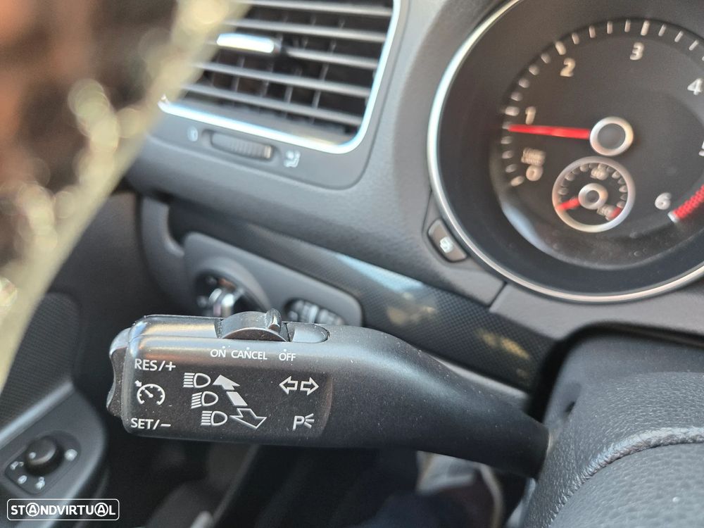 VW Golf Variant 1.6 TDi Confortline - 13