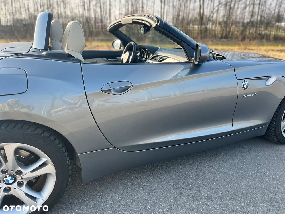 BMW Z4 23i sDrive - 18